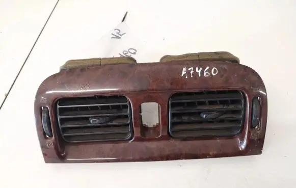 Mazda 626 Dash center air vent grill gm933