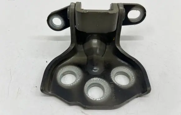 MG ZS Front door upper hinge 50011519