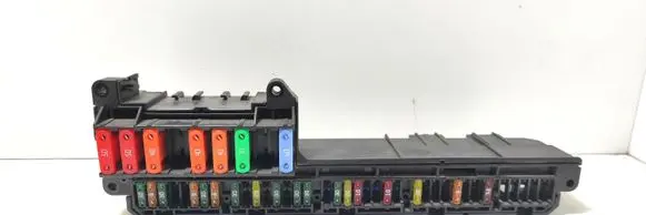 BMW 5 E60 E61 Fuse module 6957330