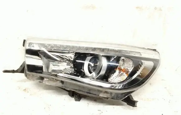 Toyota Hilux (AN120, AN130) Headlight/headlamp