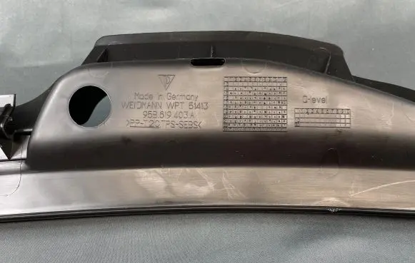 Mercedes-Benz SLK R170 Wiper trim A1708310144