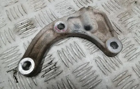Ford Ecosport Front differential bracket CV614K204AA