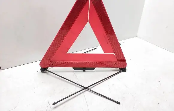 Volkswagen PASSAT B6 Emergency warning sign 3C5860251