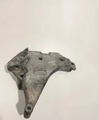 Volkswagen PASSAT CC Engine mounting bracket 03L199207