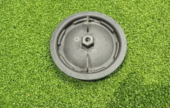 Headlight/headlamp dust cover