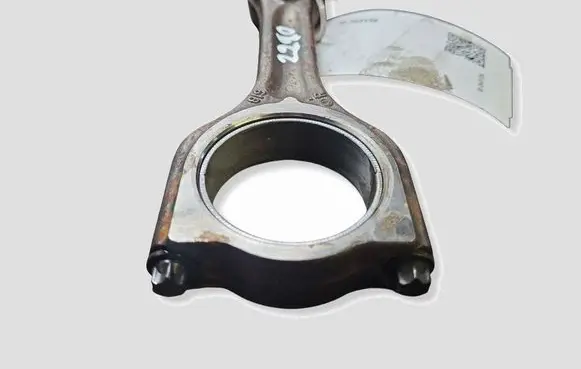 Volvo V40 Connecting rod/conrod