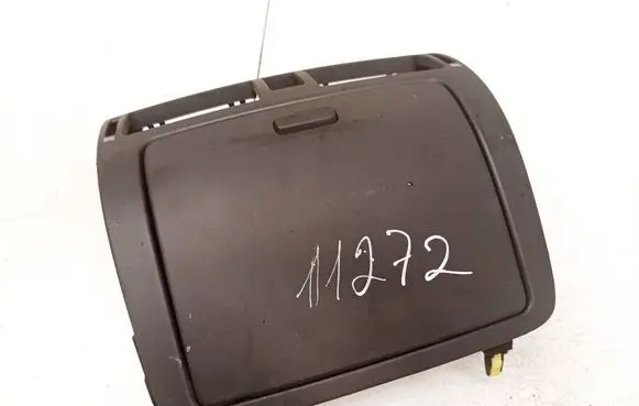 Toyota Avensis T250 Glove box 8582