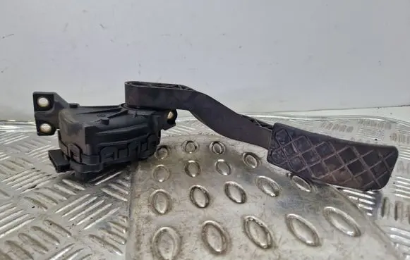 Volkswagen New Beetle Accelerator throttle pedal 1J1721503H
