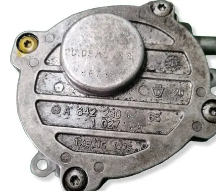 Mercedes-Benz ML W164 Vacuum pump A6422300165 1027106