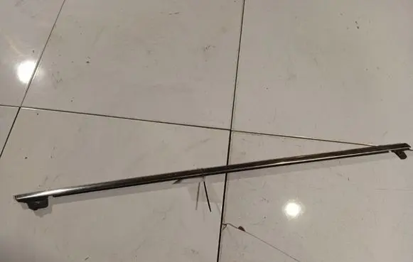 Citroen C4 I Picasso Front door glass trim molding 