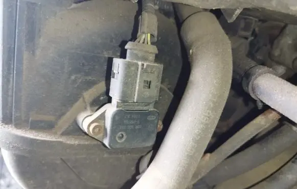 Volkswagen Golf III Air pressure sensor 036906051
