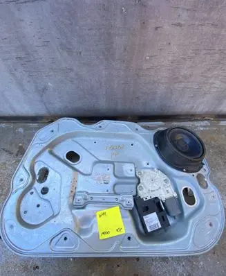 Ford Focus Front door window regulator with motor 