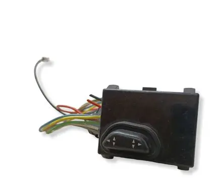 Chevrolet Blazer Seat control switch 5582801143