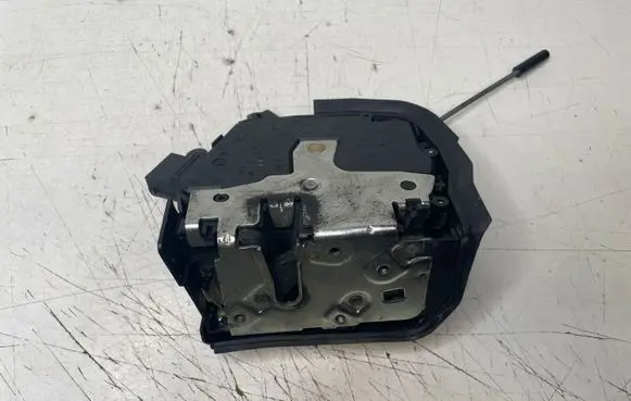 BMW X5 E53 Rear door lock 8402602 0H0235