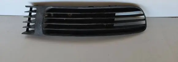 Audi A6 S6 C5 4B Front bumper lower grill 3B0853678