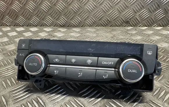 Nissan X-Trail T32 Climate control unit 275004EA0A X887035P