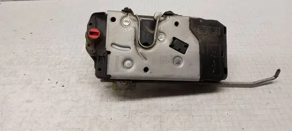 Opel Zafira B Rear door lock 13210739 41442081