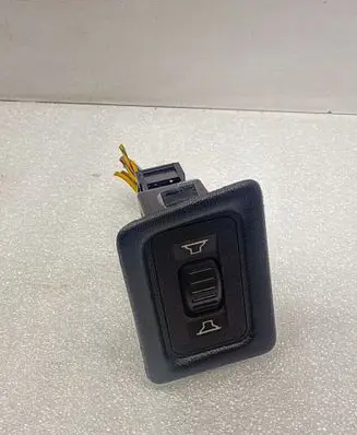 BMW 5 E34 Sound control switch 1379048 58E2S2A2