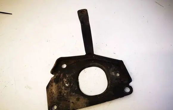 Peugeot 307 Engine mounting bracket 