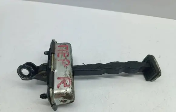 KIA Ceed Front door check strap stopper