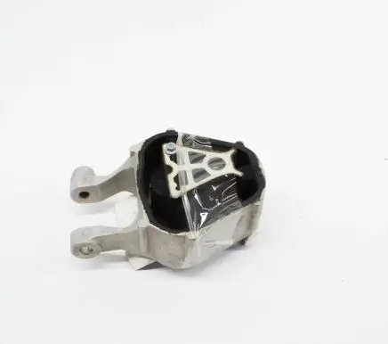 Volvo XC40 Engine mount bracket 32380026