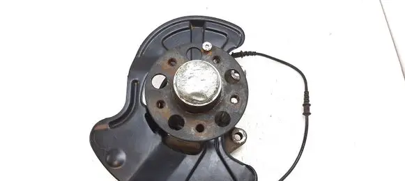 Mercedes-Benz CLK A209 C209 Front wheel hub