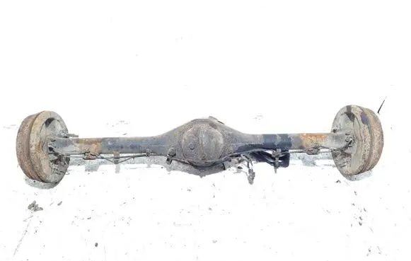 Toyota Hilux (AN10, AN20, AN30) Rear axle beam with reductor 