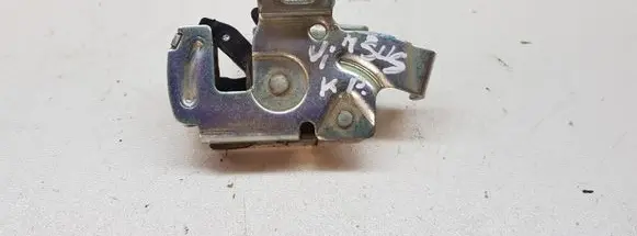 Loading door lock