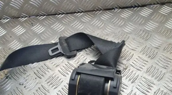 BMW 5 E39 Front seatbelt 566172601