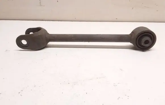 Toyota Prius (XW50) Rear upper control arm/wishbone