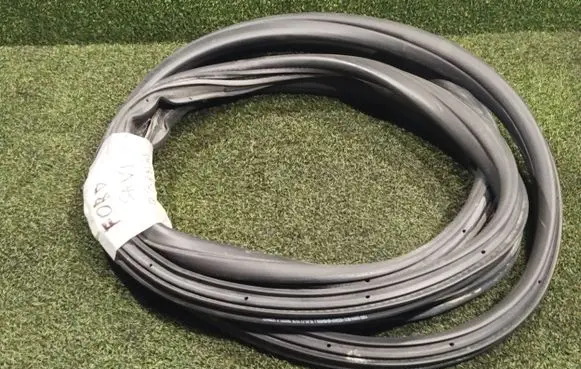 Ford Transit Custom Sliding door rubber seal 