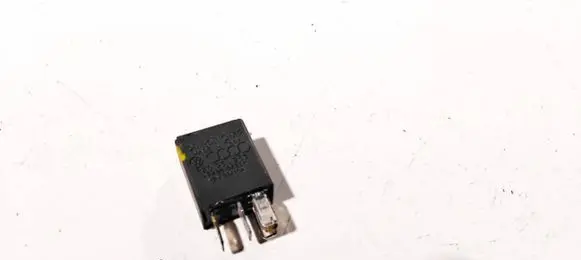 Skoda Fabia Mk2 (5J) Other relay 8z0951253