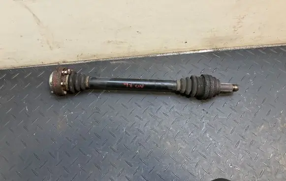 BMW 5 E60 E61 Rear driveshaft 7572419