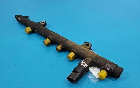 Opel Vivaro Fuel main line pipe 0445214024 IMPRK1589962