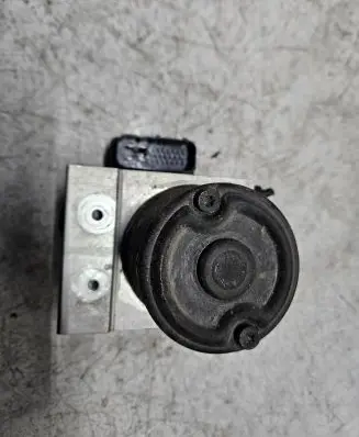 Hyundai Terracan ABS Pump 58910H1500