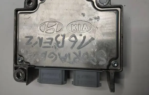 KIA Sportage Airbag control unit/module 959103U600 28417353 3UBUUBZ61104UN