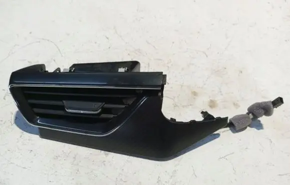 Skoda Kamiq Dashboard side air vent grill/cover trim 655819701F