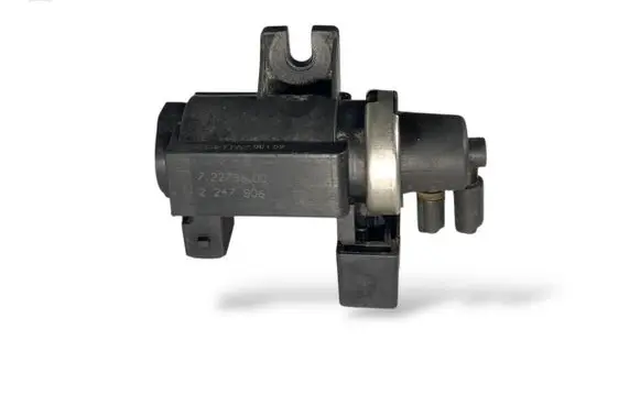 BMW 5 E60 E61 Turbo solenoid valve 2247906