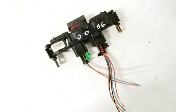 Jaguar X-Type Hazard light switch 1x43138302ad 1x43-138302-ad