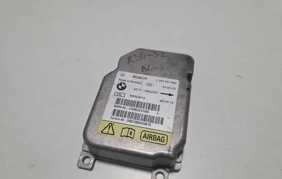 Mini One - Cooper R50 - 53 Airbag control unit/module 0285001682