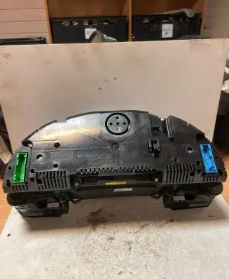 Audi A4 S4 B7 8E 8H Speedometer (instrument cluster) 1036901830