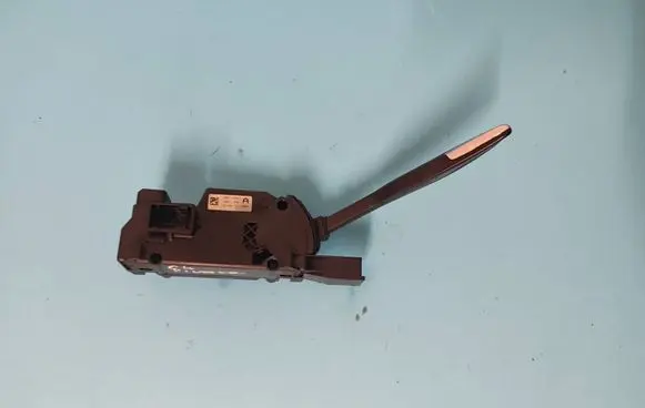 Citroen C4 I Picasso Wiper speed switch 9681135XT