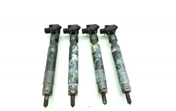 Mercedes-Benz E A207 Fuel injector A6510704987