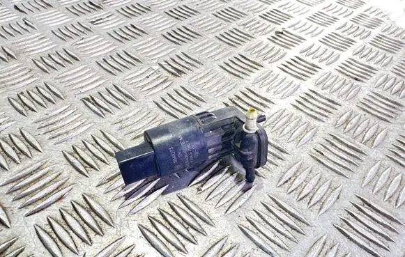 Opel Zafira C Windscreen/windshield washer pump 13349273 430036418