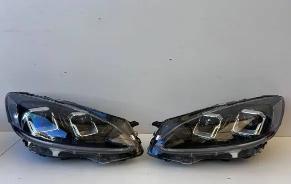 Ford Kuga III Headlights/headlamps set LV4B-13E016-AP LV4B-13E017-AP