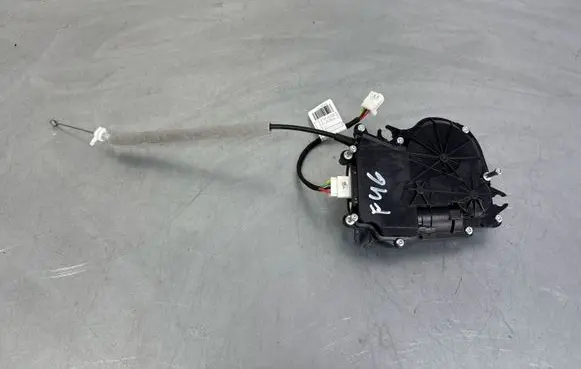 BMW 2 F46 Tailgate/trunk/boot lift motor 7348531 767832
