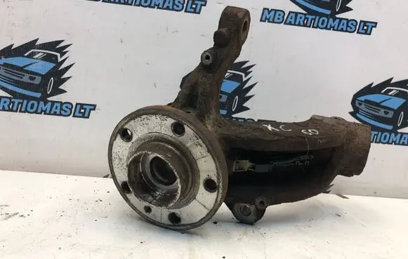 Volvo XC60 Front wheel hub spindle knuckle