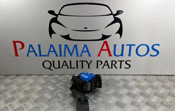Ford Mondeo MK V Rear seatbelt 1015747