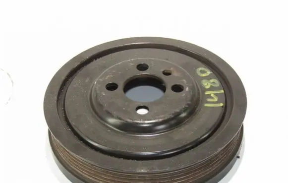 Volkswagen PASSAT B6 Crankshaft pulley 03G105243