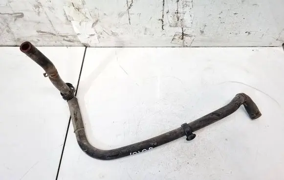 Engine coolant pipe/hose